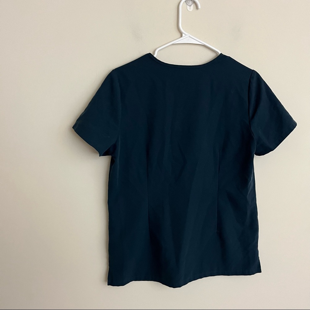 Figs Scrub Top - Picture 8 of 8